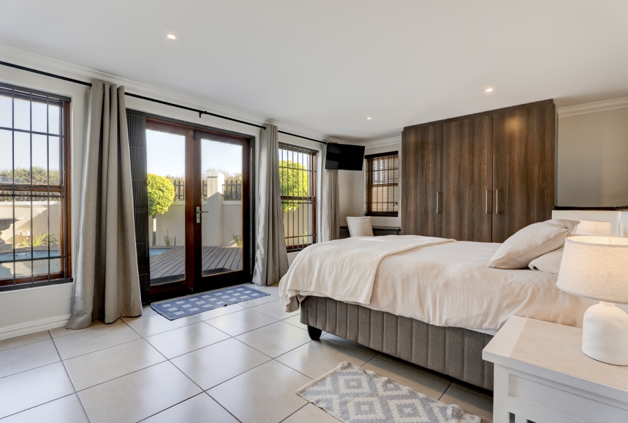 4 Bedroom Property for Sale in Myburgh Park Western Cape